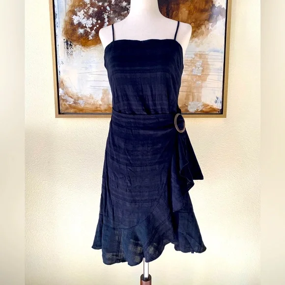 american eagle blue velvet dress Asymmetric velvet Blue dress with tulle and crystal embroidery Blue / US 10